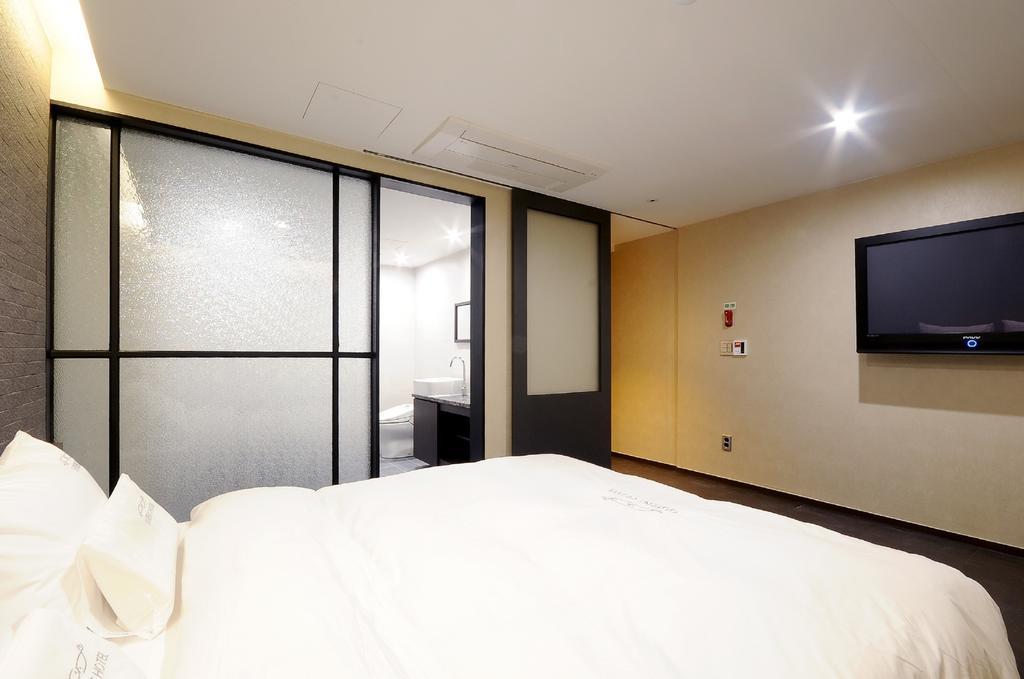 Queens Hotel Seomyeon Pusan Zewnętrze zdjęcie