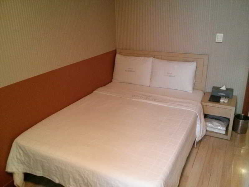 Queens Hotel Seomyeon Pusan Zewnętrze zdjęcie