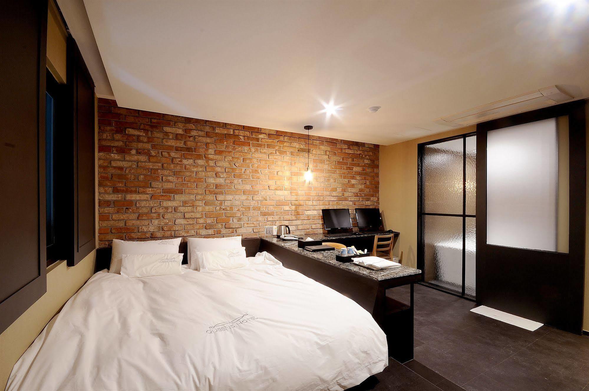 Queens Hotel Seomyeon Pusan Zewnętrze zdjęcie